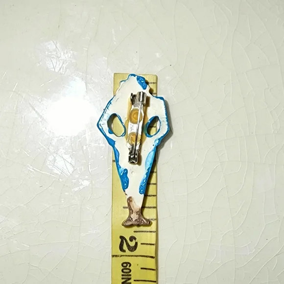 Vintage 1980s powersuit Buxom shoulderpadded lady brooch, figurative brooch pin - Picture 6 of 6